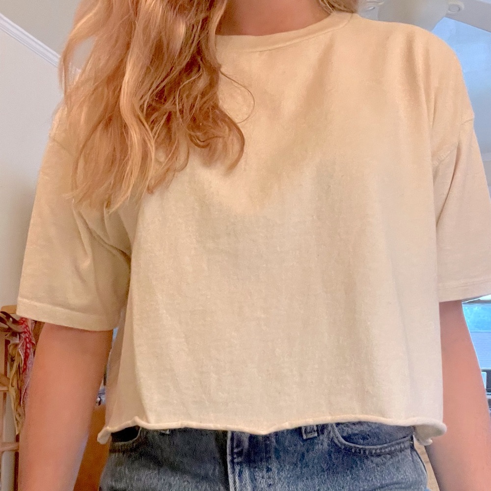 Urban Outfitters cropped white top - Picture 3 of 4